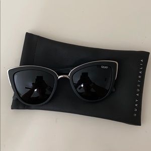 NEW NEVER WORN Quay Black Sunglasses